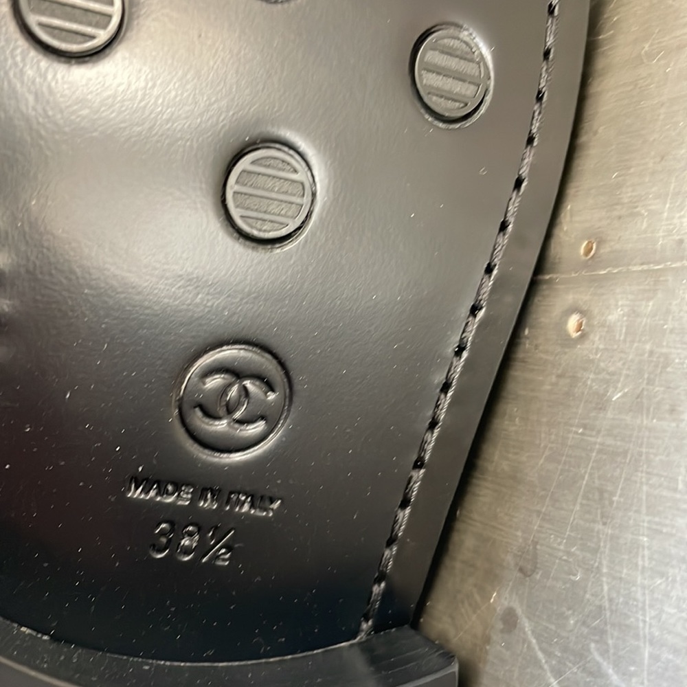 Chanel rare tweed flannel gray combat boot military boot logo gold sz 38.5 - Picture 8 of 10